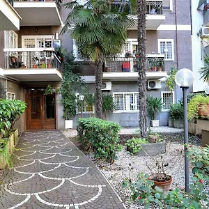 Le Quattro Meraviglie Bed & Breakfast Rome